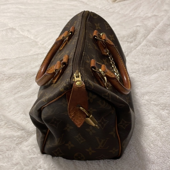 Louis Vuitton handbag - Picture 8 of 9